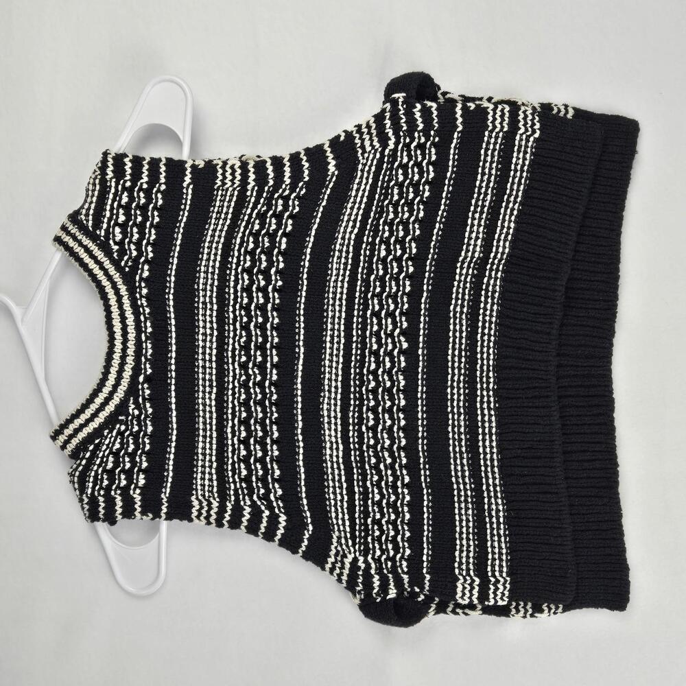 NWOT Zara Chic Striped Knitted Crop Open Side Tank Top Black & White Size 9/10